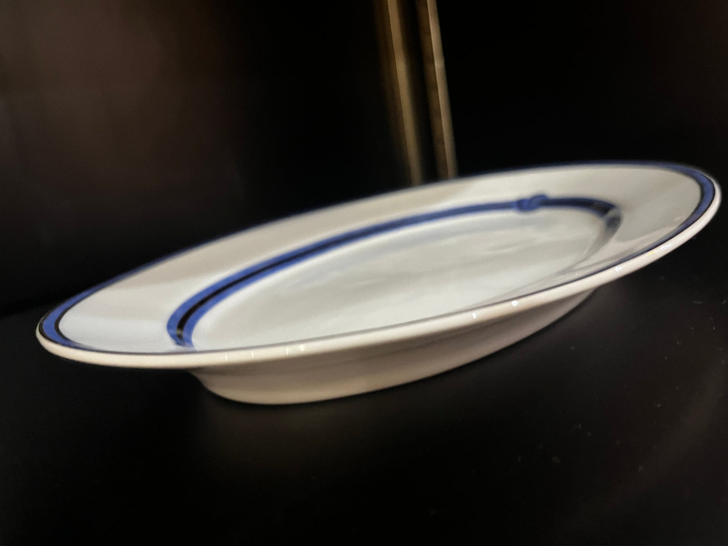 Plat en porcelaine Christofle
