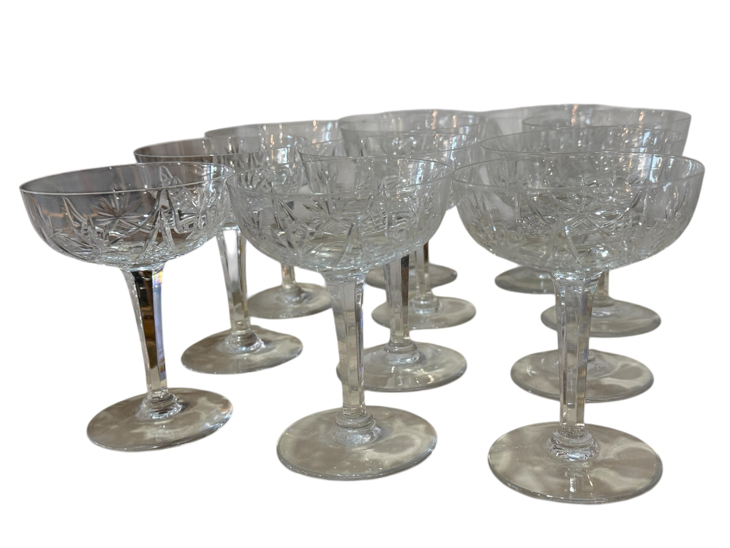 Lot de 11 Coupes à Champagne en Cristal Taillé – 12 cm