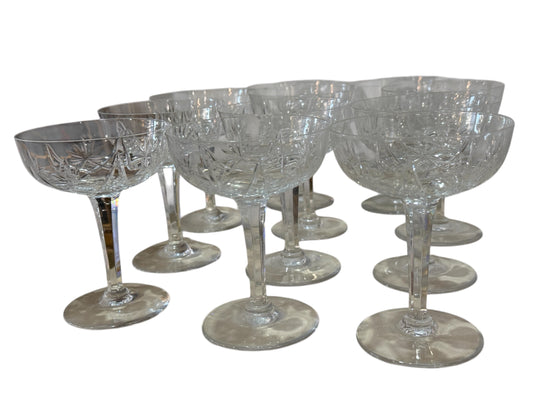 Lot de 11 Coupes à Champagne en Cristal Taillé – 12 cm