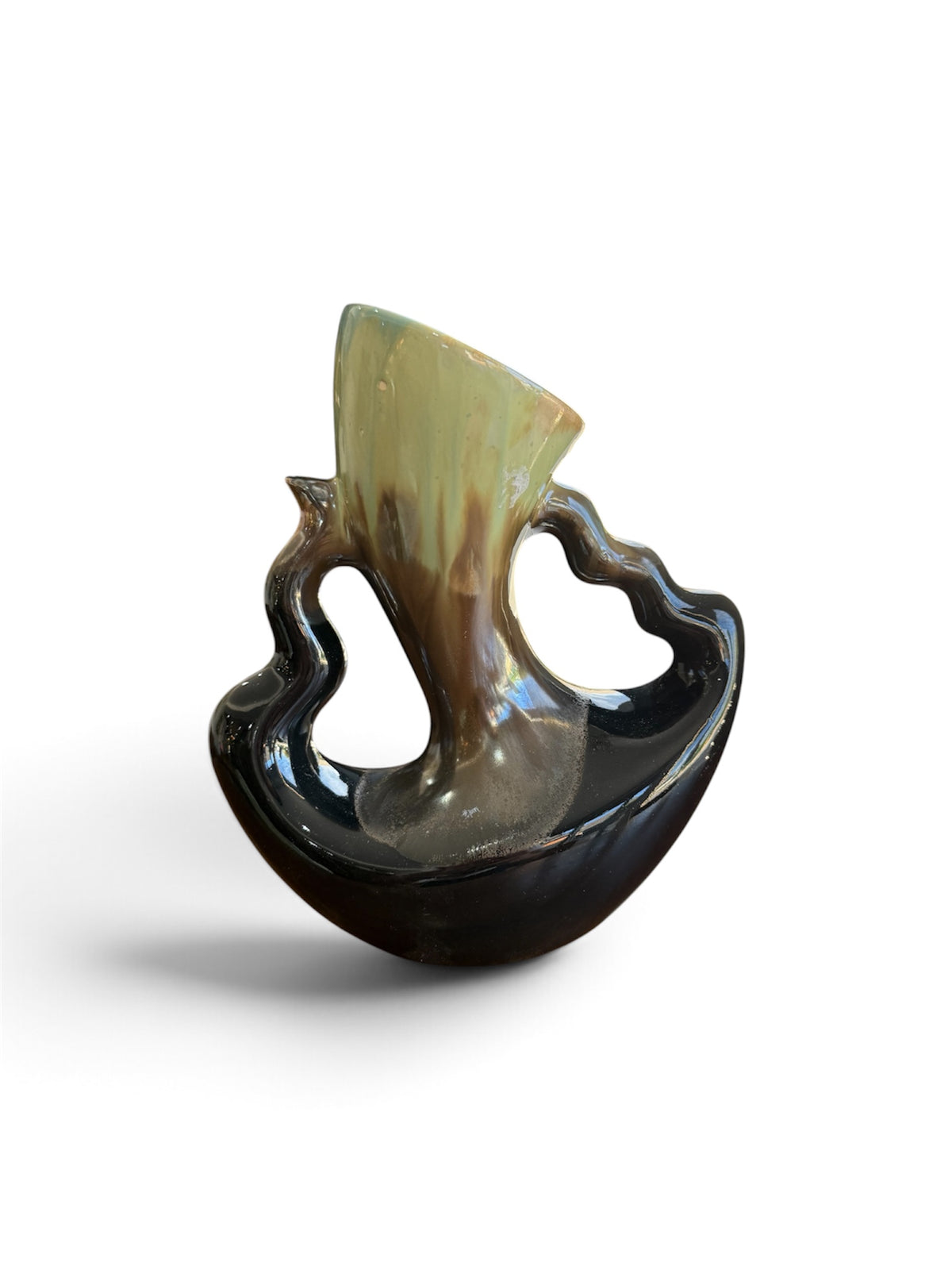 Vase sculpture céramique vintage à anses ajourées – Émail flammé vert & noir (c. 1950–1960, Numéroté 343)