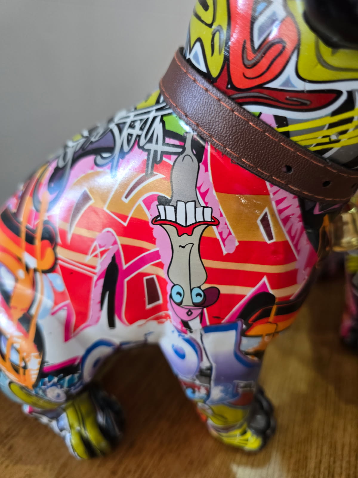 Bull dog street art