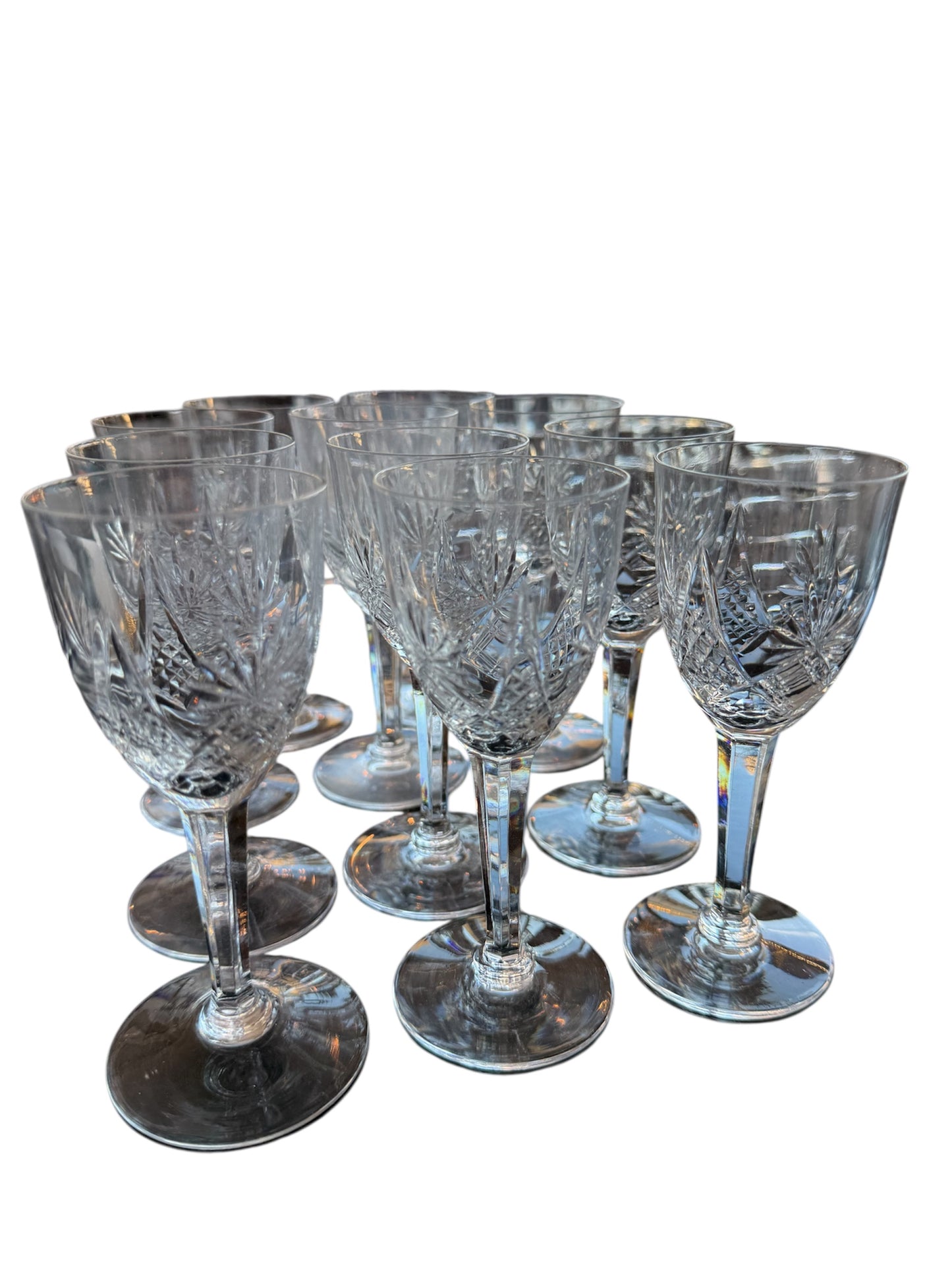 Lot de 11 Verres à Liqueur en Cristal Taillé