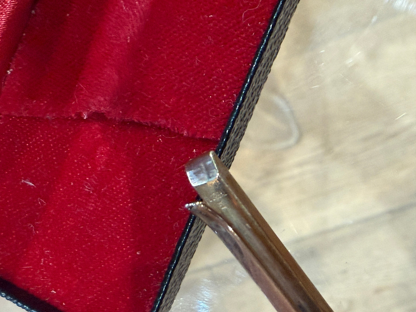 Pince à cravate vintage en plaqué or 18 carats – Avec écrin d’origine