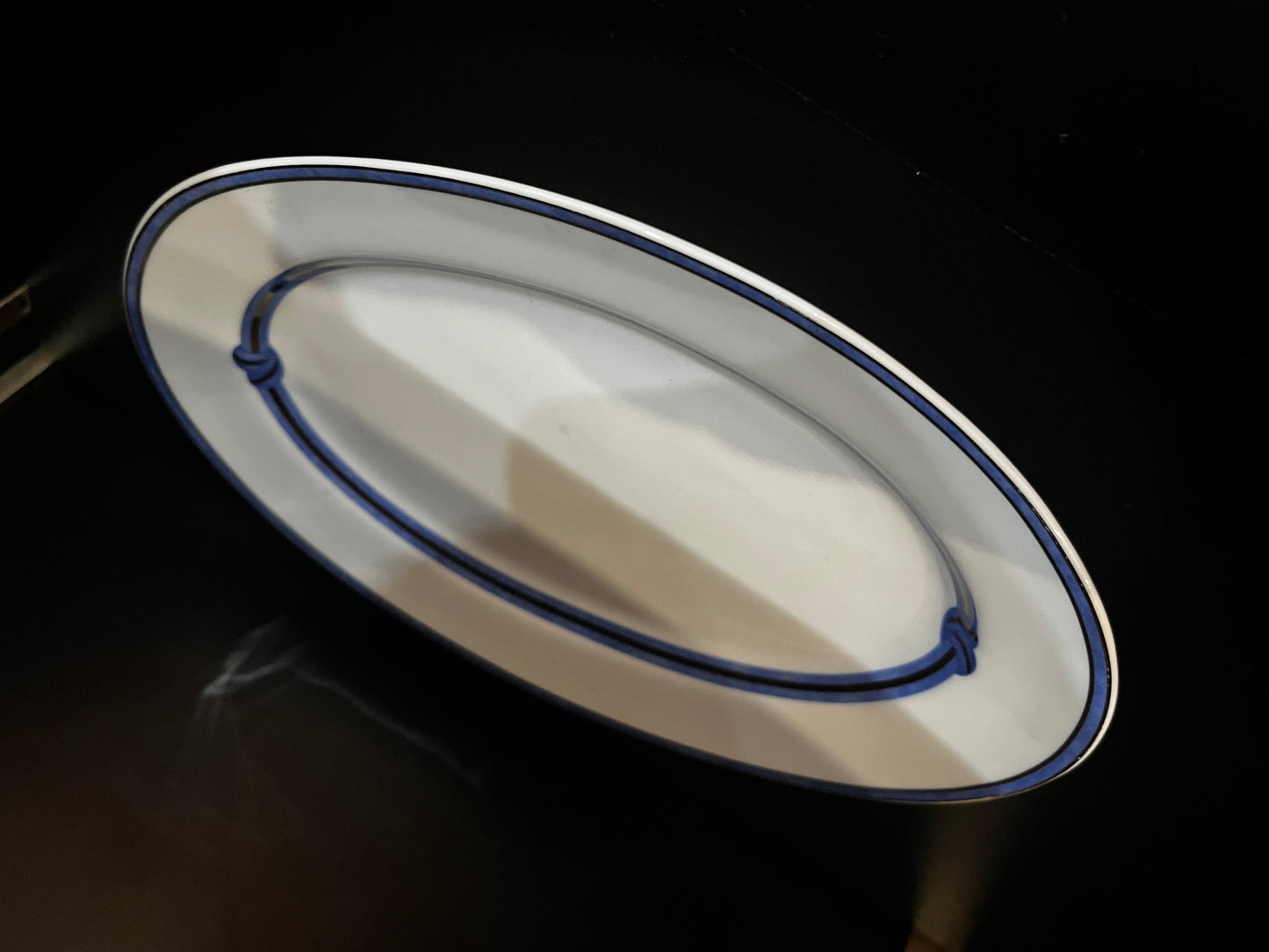 Plat en porcelaine Christofle