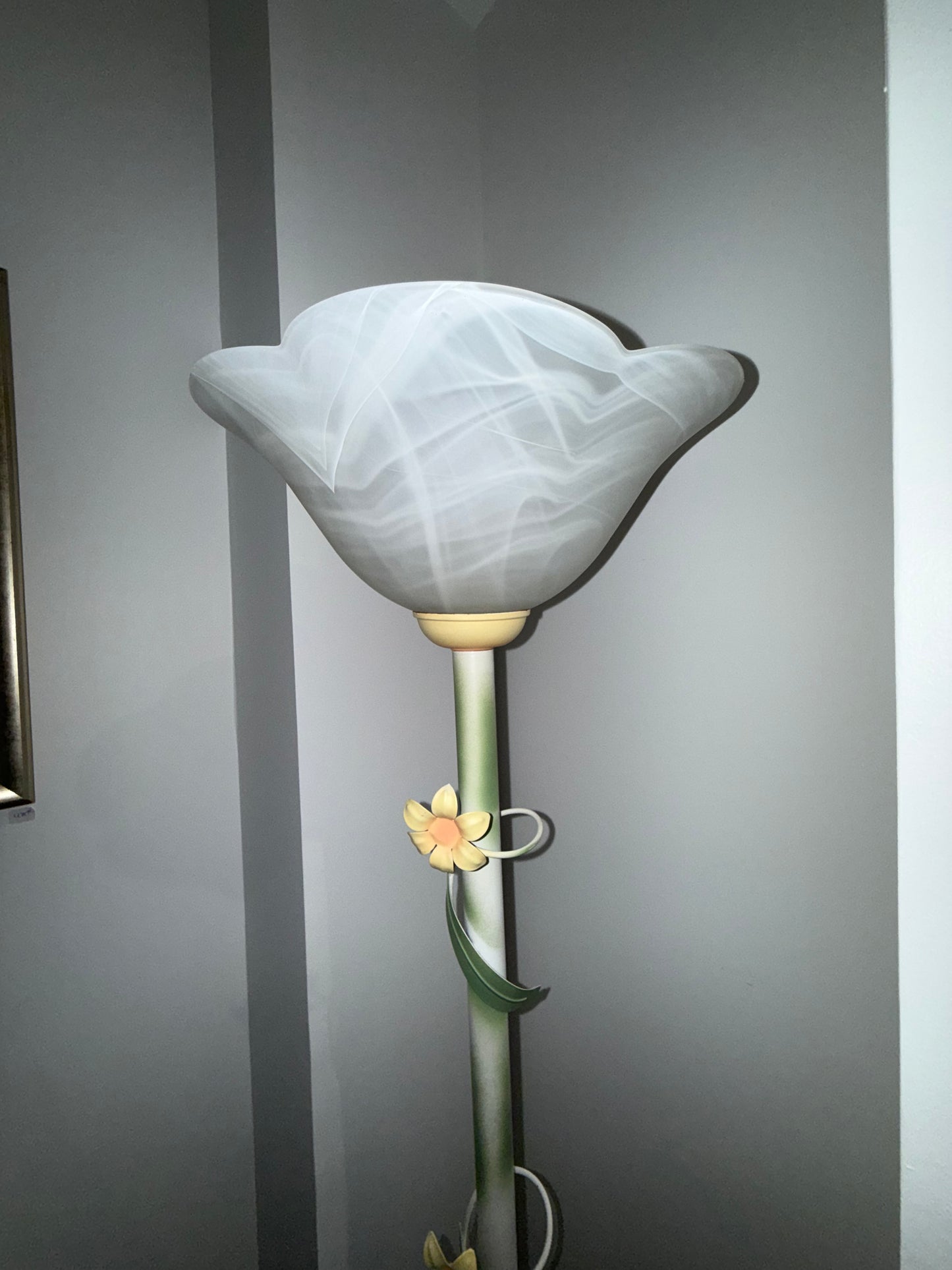 Lampadaire décoratif floral en verre marbré – Style Art Nouveau – Années 1980/1990