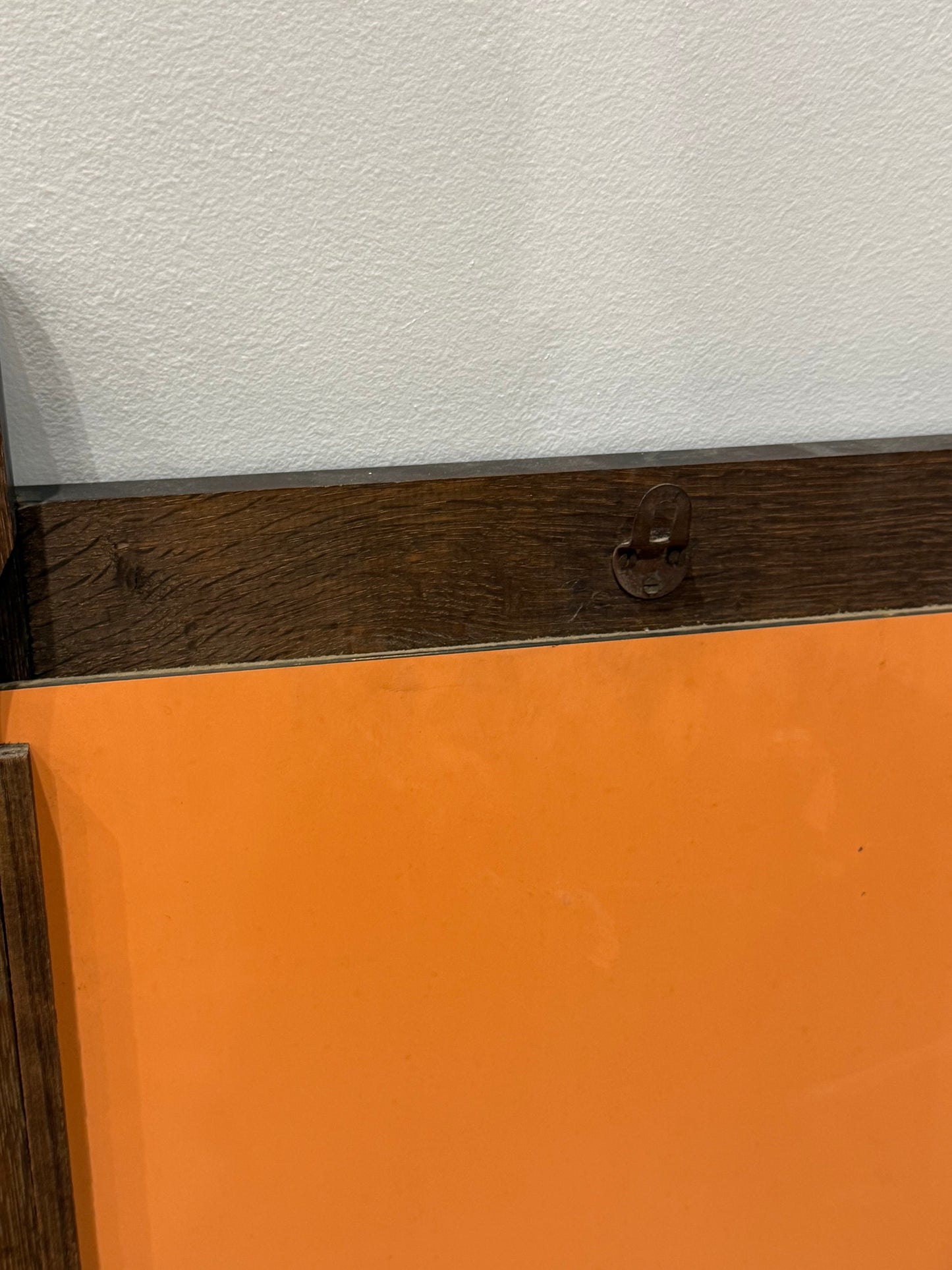 Miroir vintage rectangulaire à cadre croisé en bois foncé - 70’s