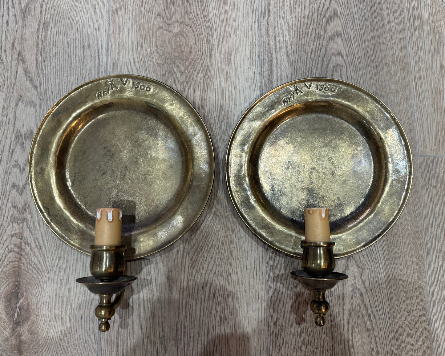 Lot de 2 appliques murales vintage Ari KV 1500 – bronze patiné – Ø 25 cm