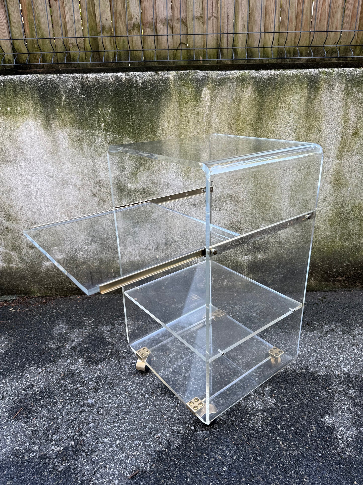 Desserte roulante en plexiglas – Marais International – années 1970-1980
