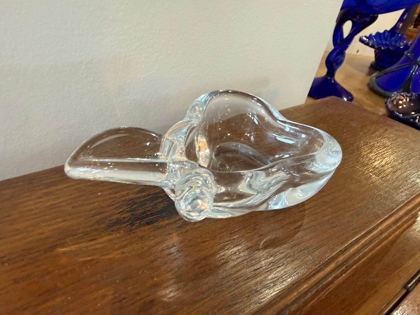 Cendrier en forme de poire – Art Vannes France – Verre moulé (14 cm)