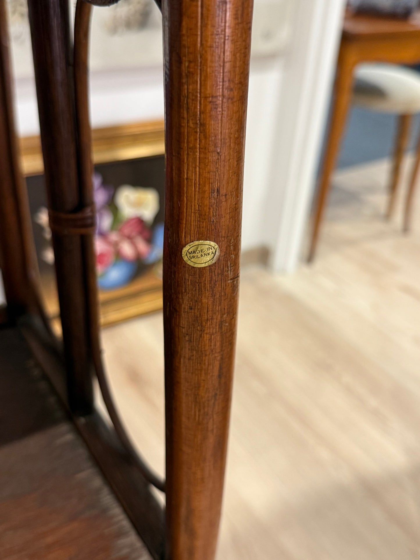 Étagère vintage en rotin - 4 niveaux - Made in Sri Lanka