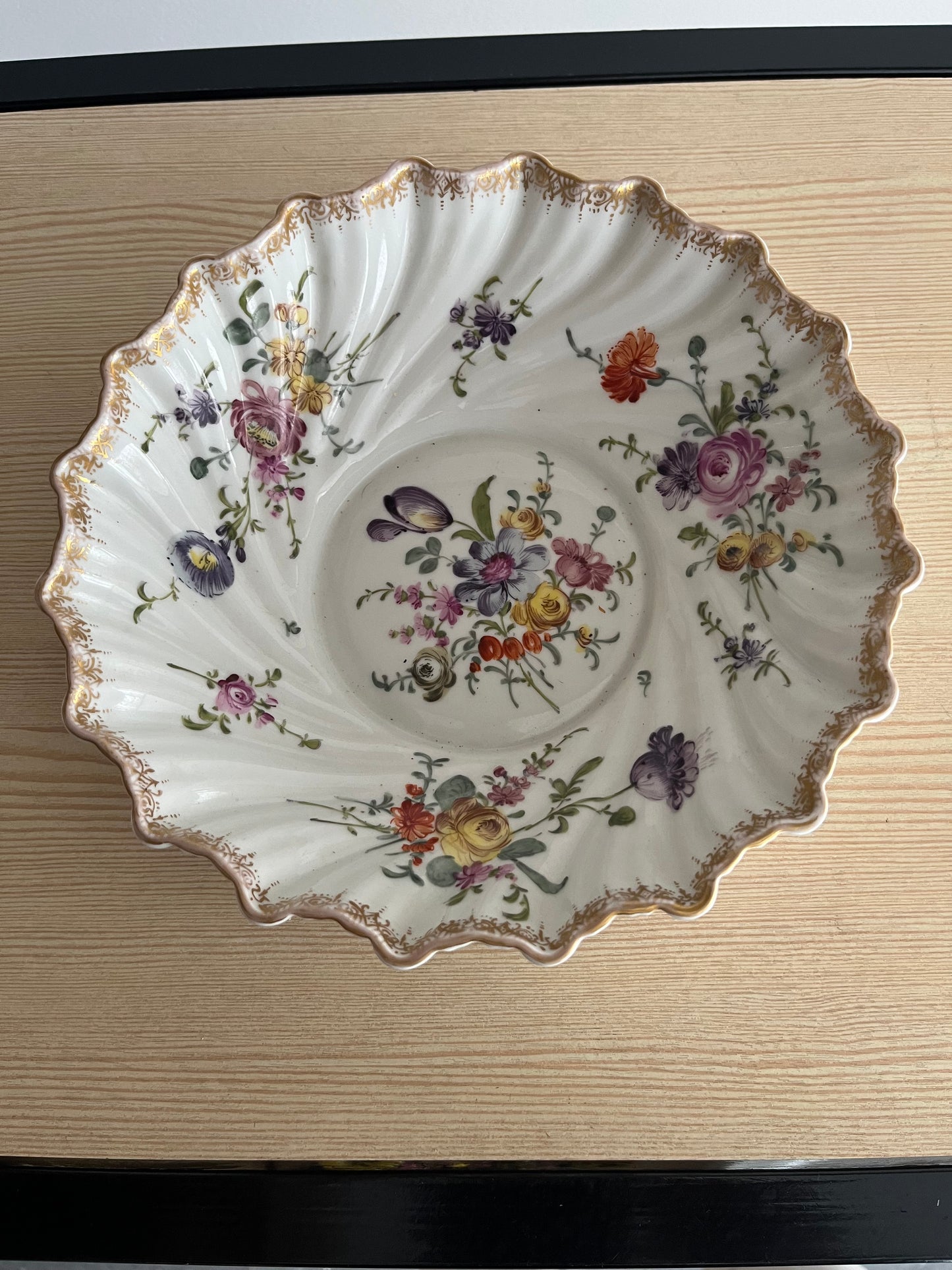 Assiette de service style Rococo