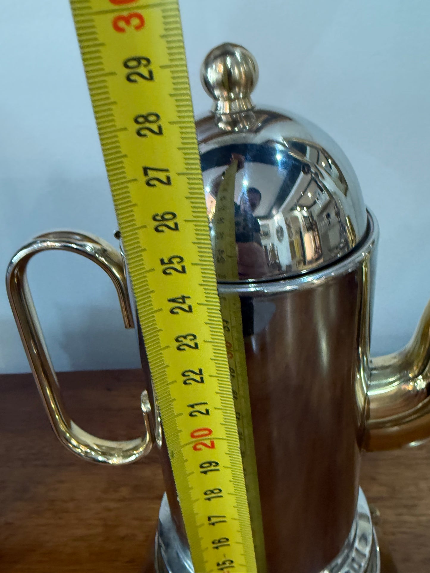 Cafetière espresso italienne CHÉRIE 12 tasses – Inox 18/10 et finitions or 24 Kt – Made in Italy – H. 29 cm