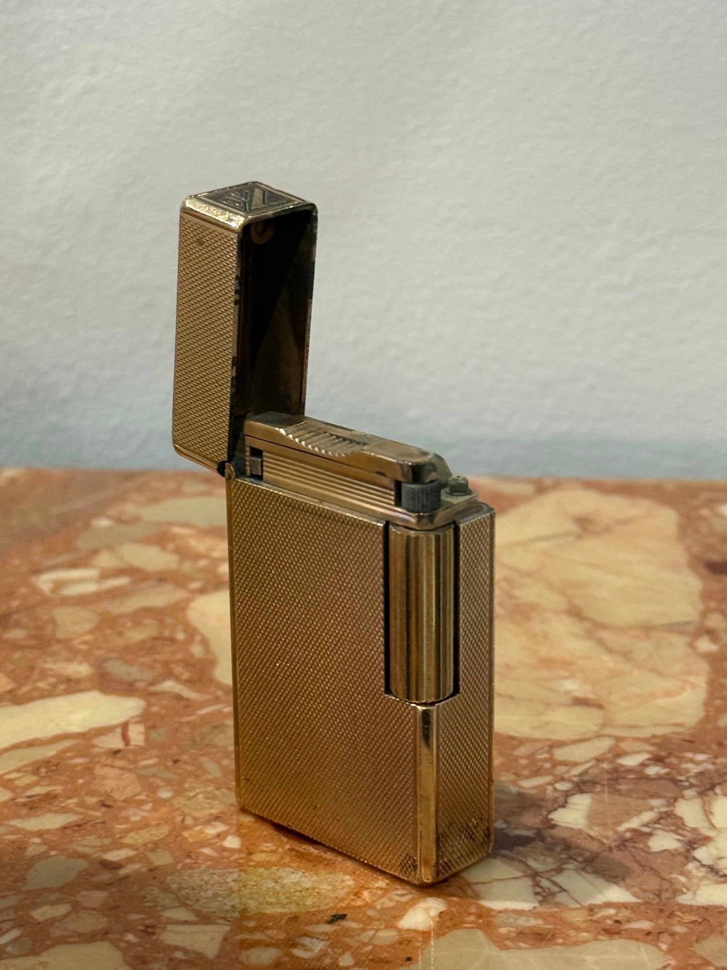 Briquet vintage S.T. Dupont Paris plaqué or 20 microns – Réf. 014AAE