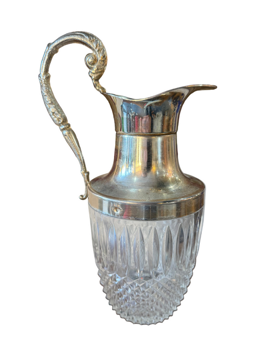 Aiguière en Cristal Taillé & Monture Métal Argenté – Travail Vintage