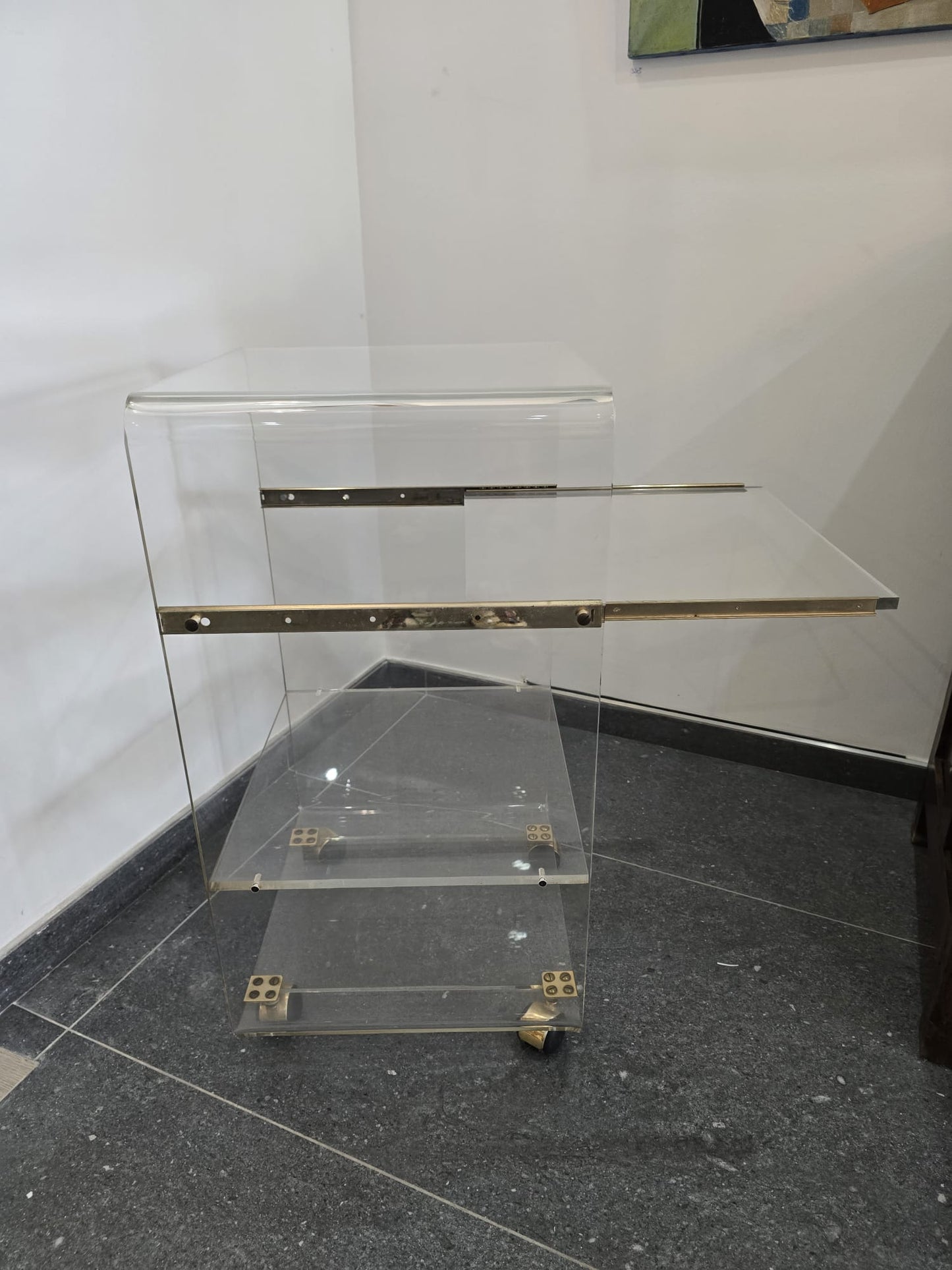 Desserte roulante en plexiglas – Marais International – années 1970-1980