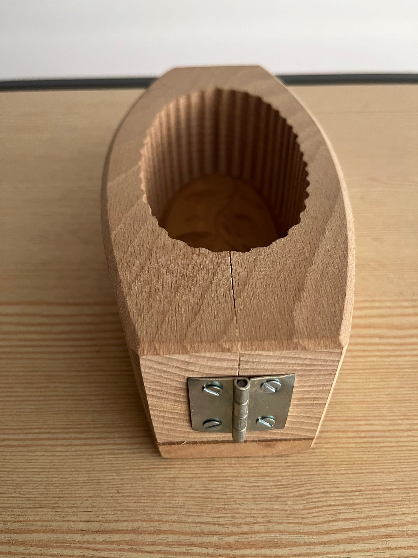 Moule à beurre en bois