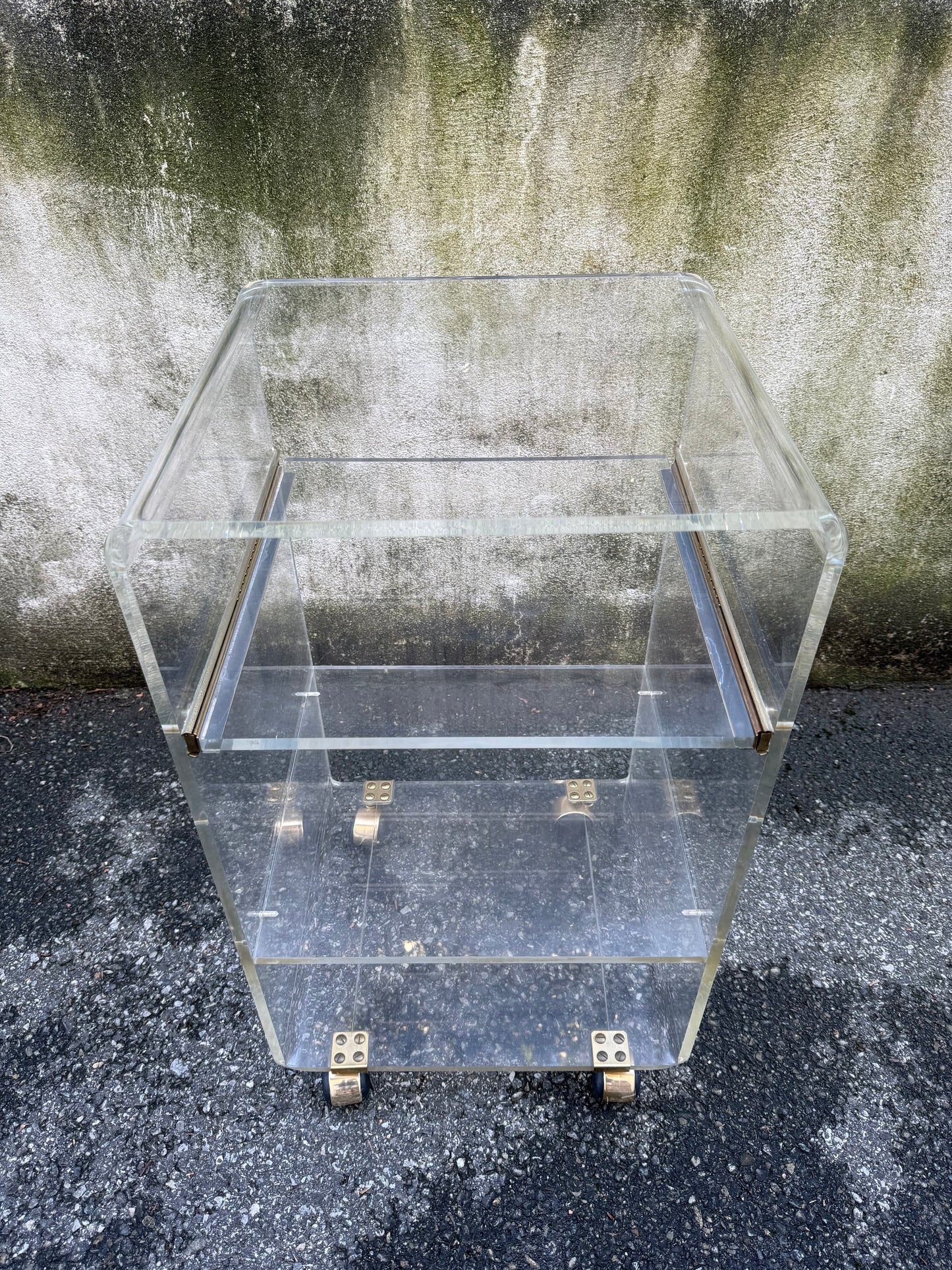 Desserte roulante en plexiglas – Marais International – années 1970-1980