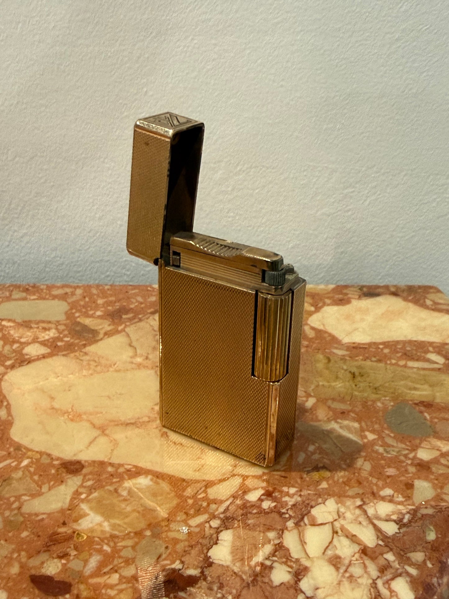 Briquet vintage S.T. Dupont Paris plaqué or 20 microns – Réf. 014AAE