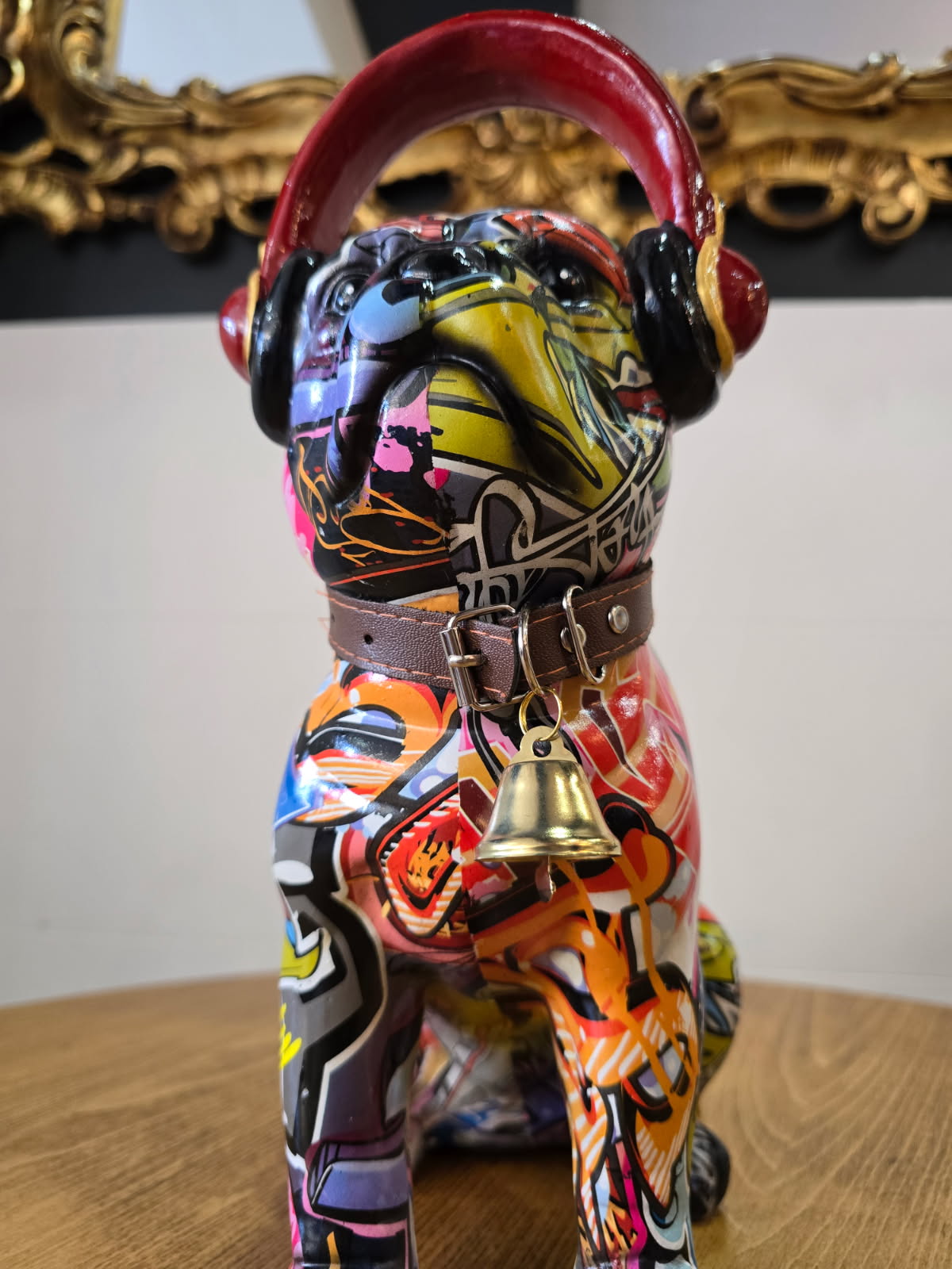 Bull dog street art