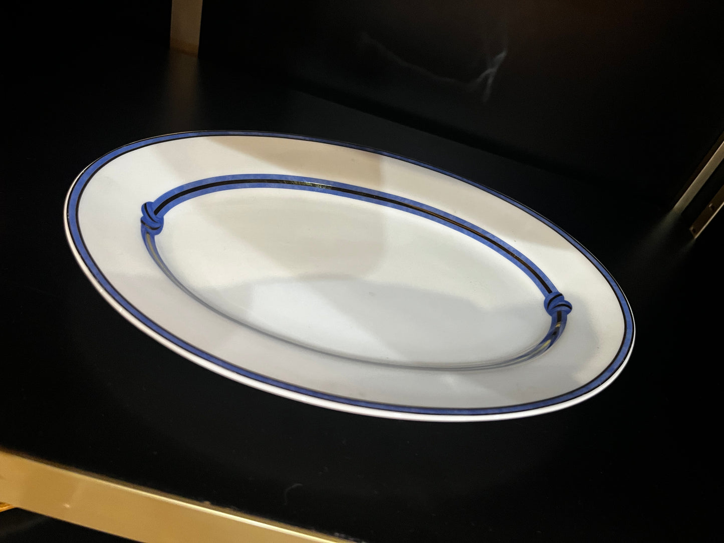 Plat en porcelaine Christofle