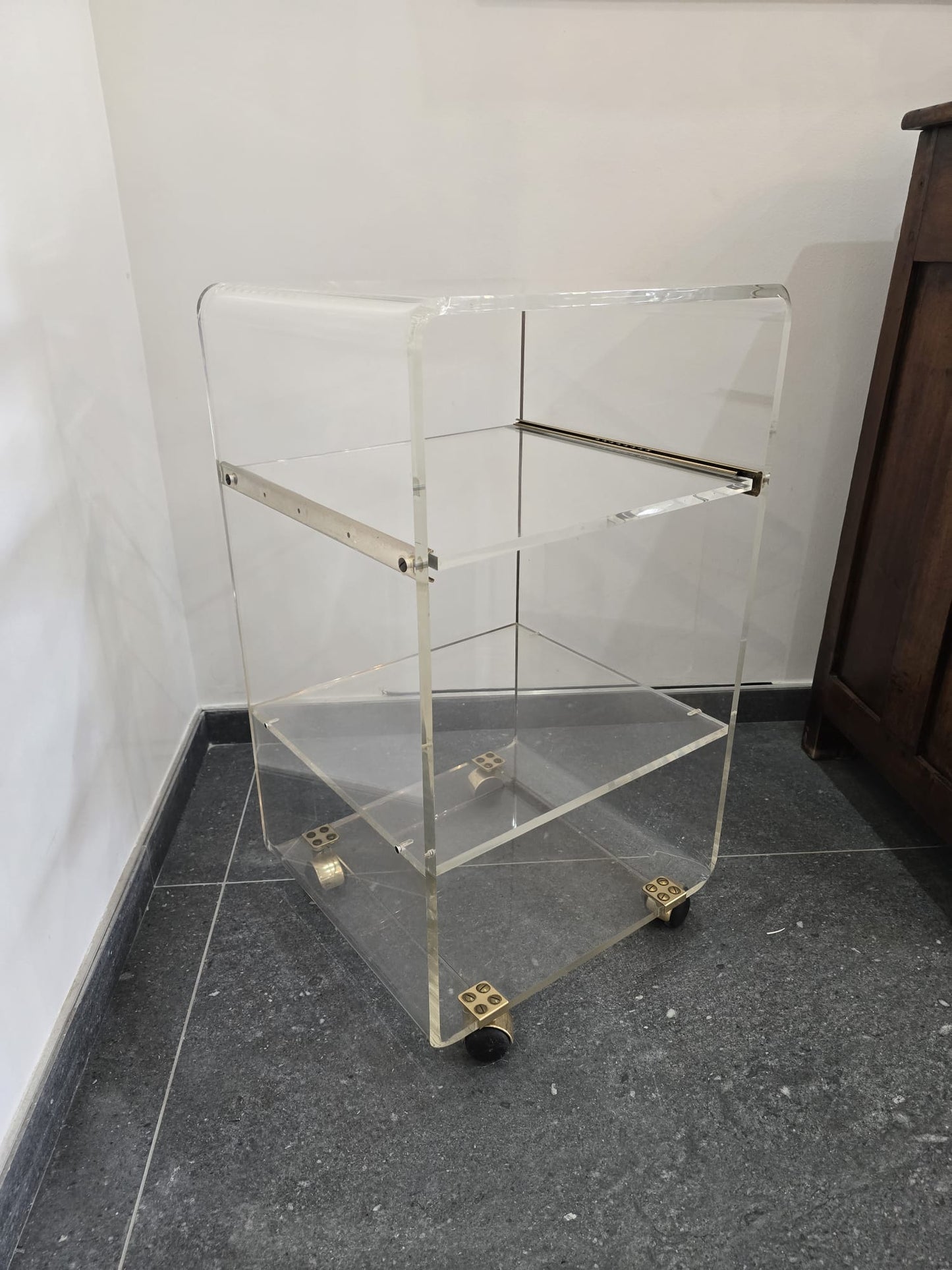Desserte roulante en plexiglas – Marais International – années 1970-1980