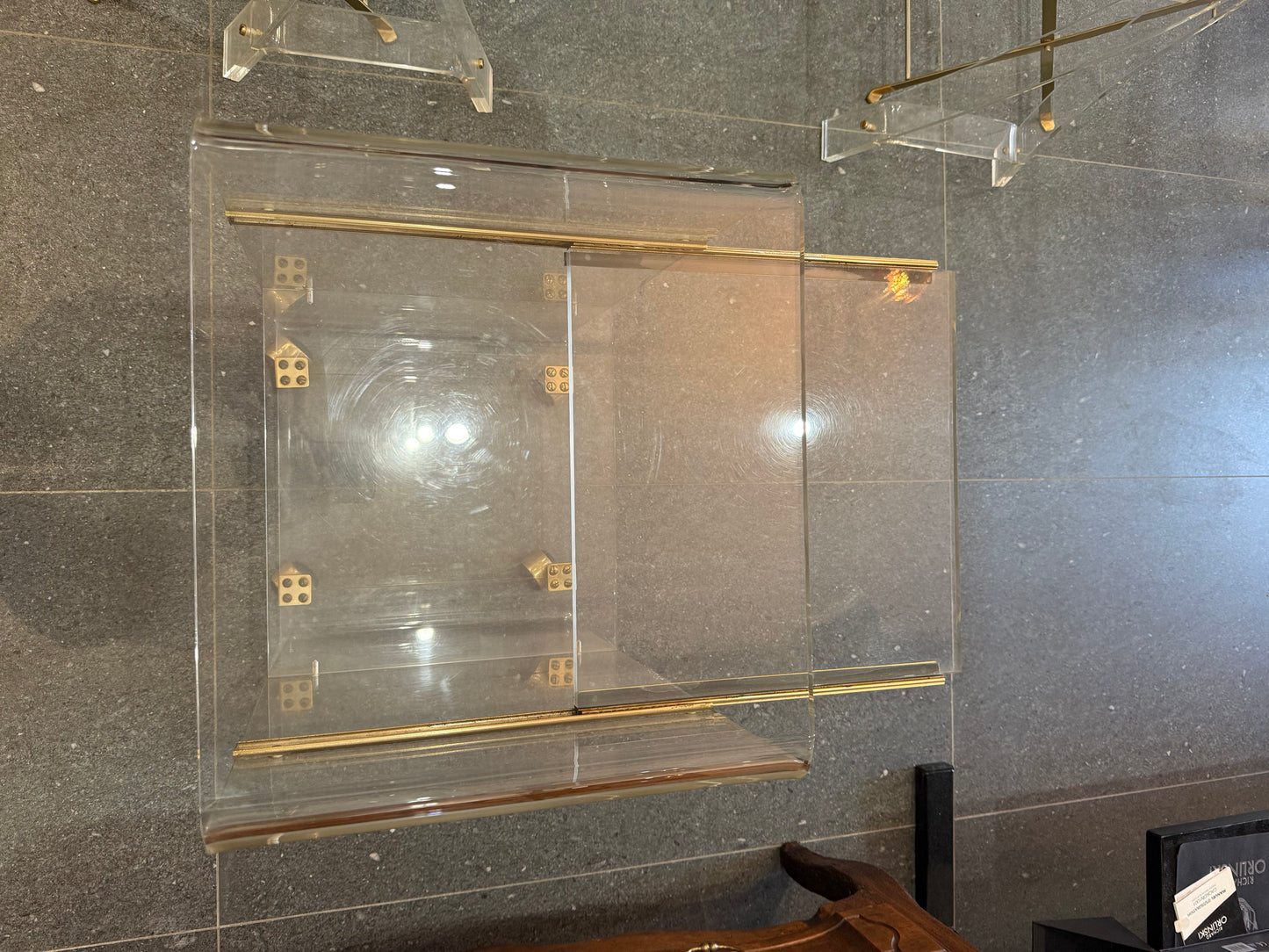 Desserte roulante en plexiglas – Marais International – années 1970-1980