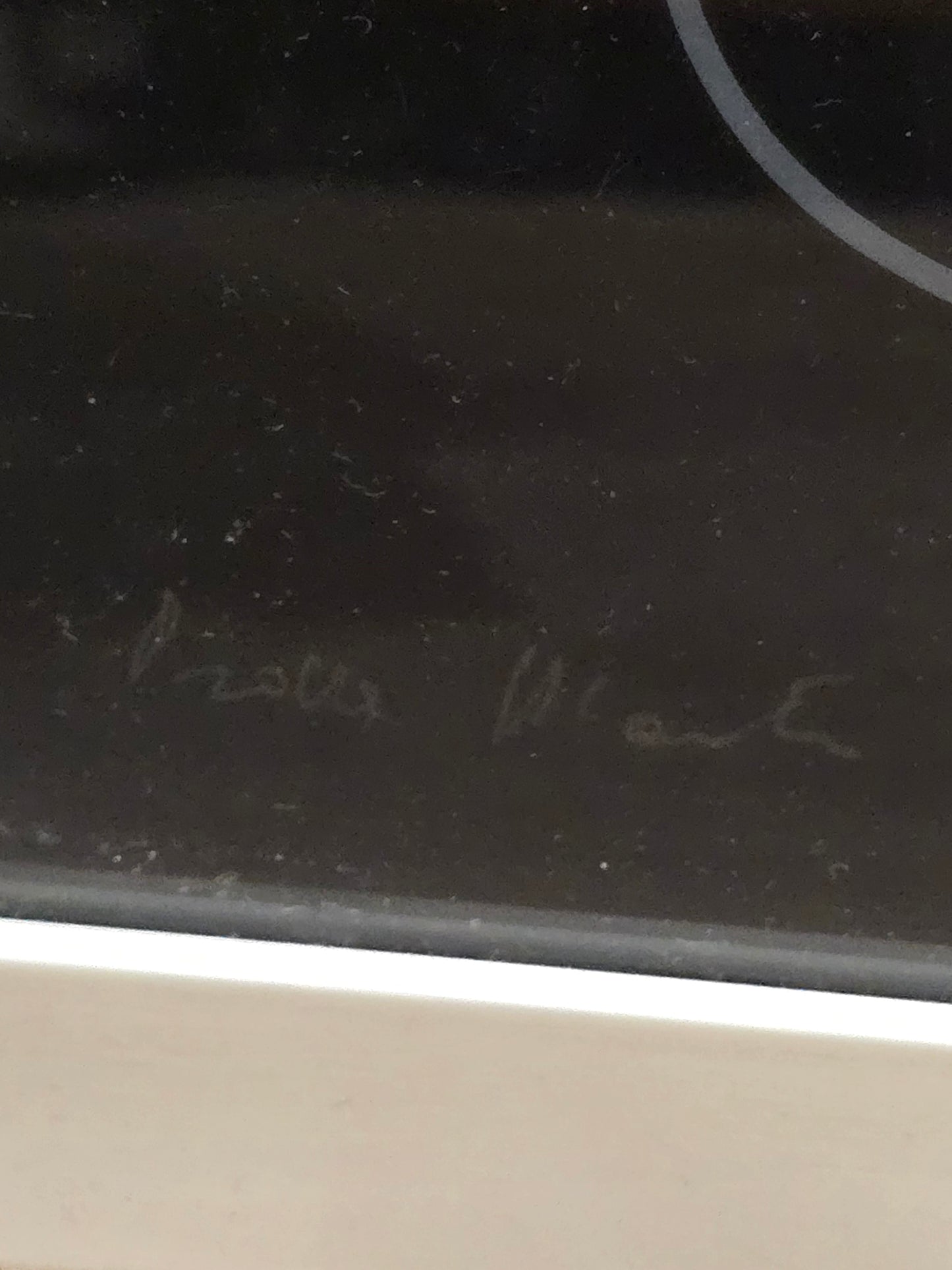 Tableau abstrait signé Guidotti Giuseppe – Composition moderne sur fond noir