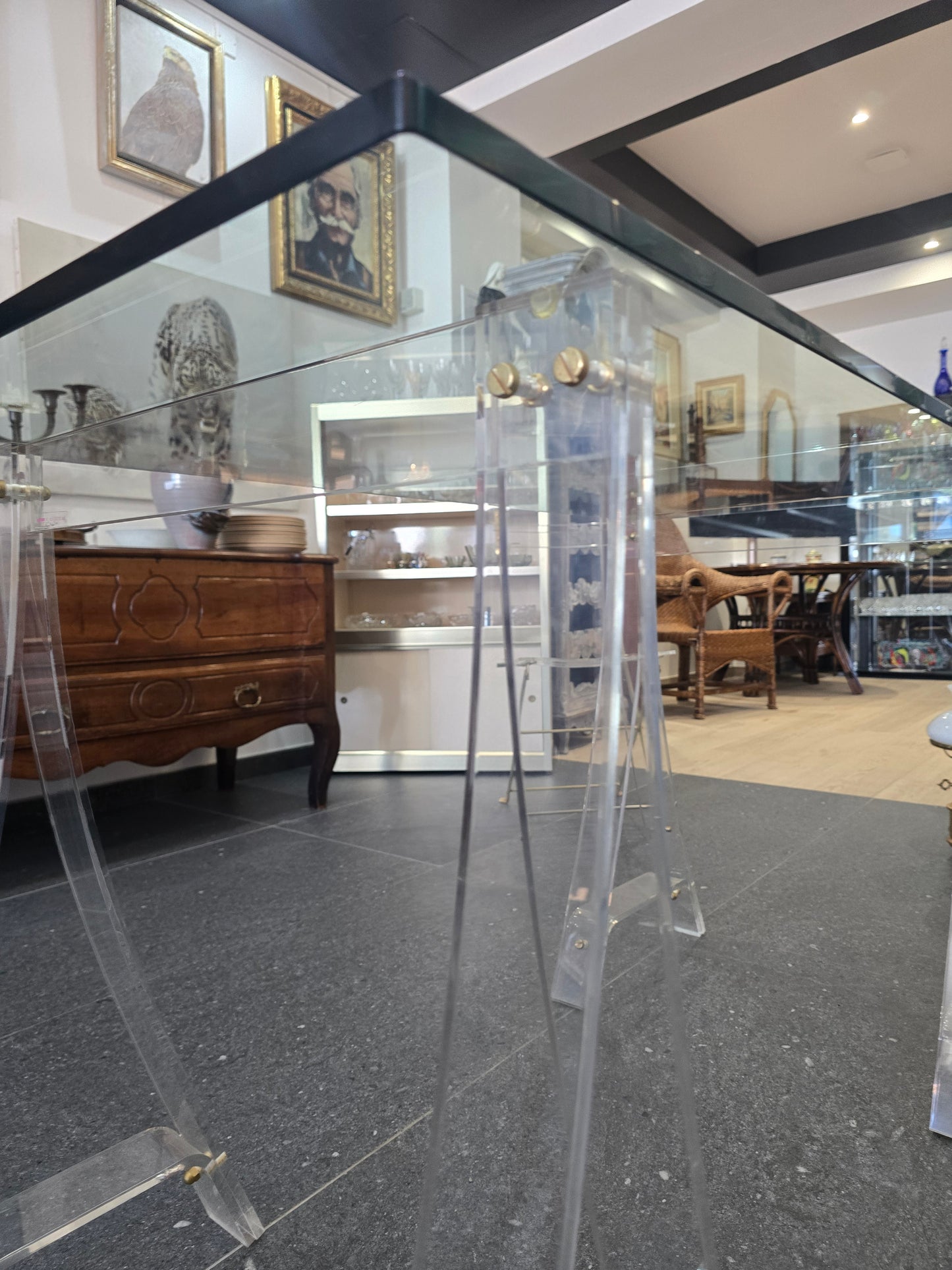 Marais International – Table & 2 chaises « Les Invisibles de Marais »