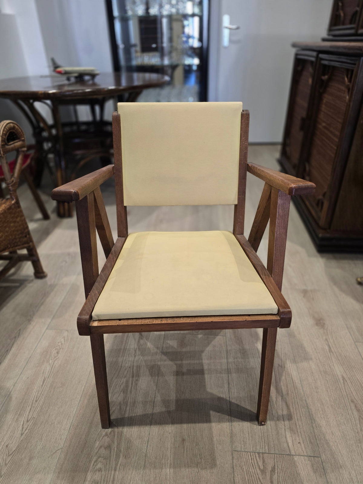 Fauteuil vintage moderniste – scandinave années 1950-1960