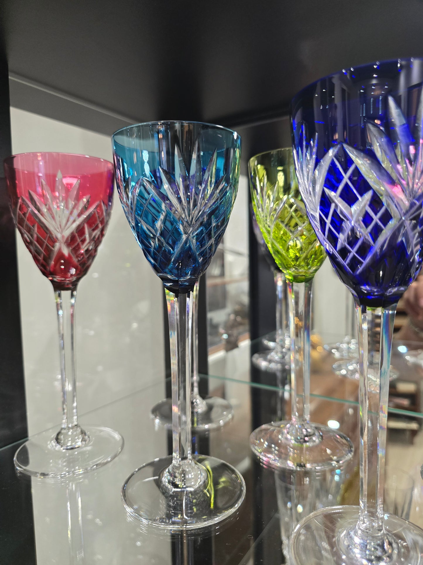 12 coupes / verres colorés Saint-Louis modèle Chantilly