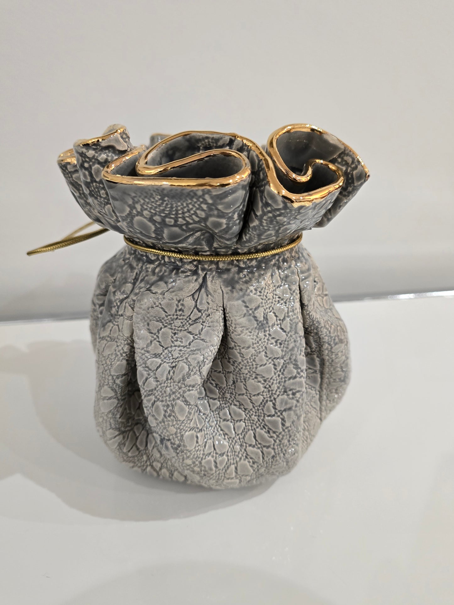 Vase homoniere gris/or