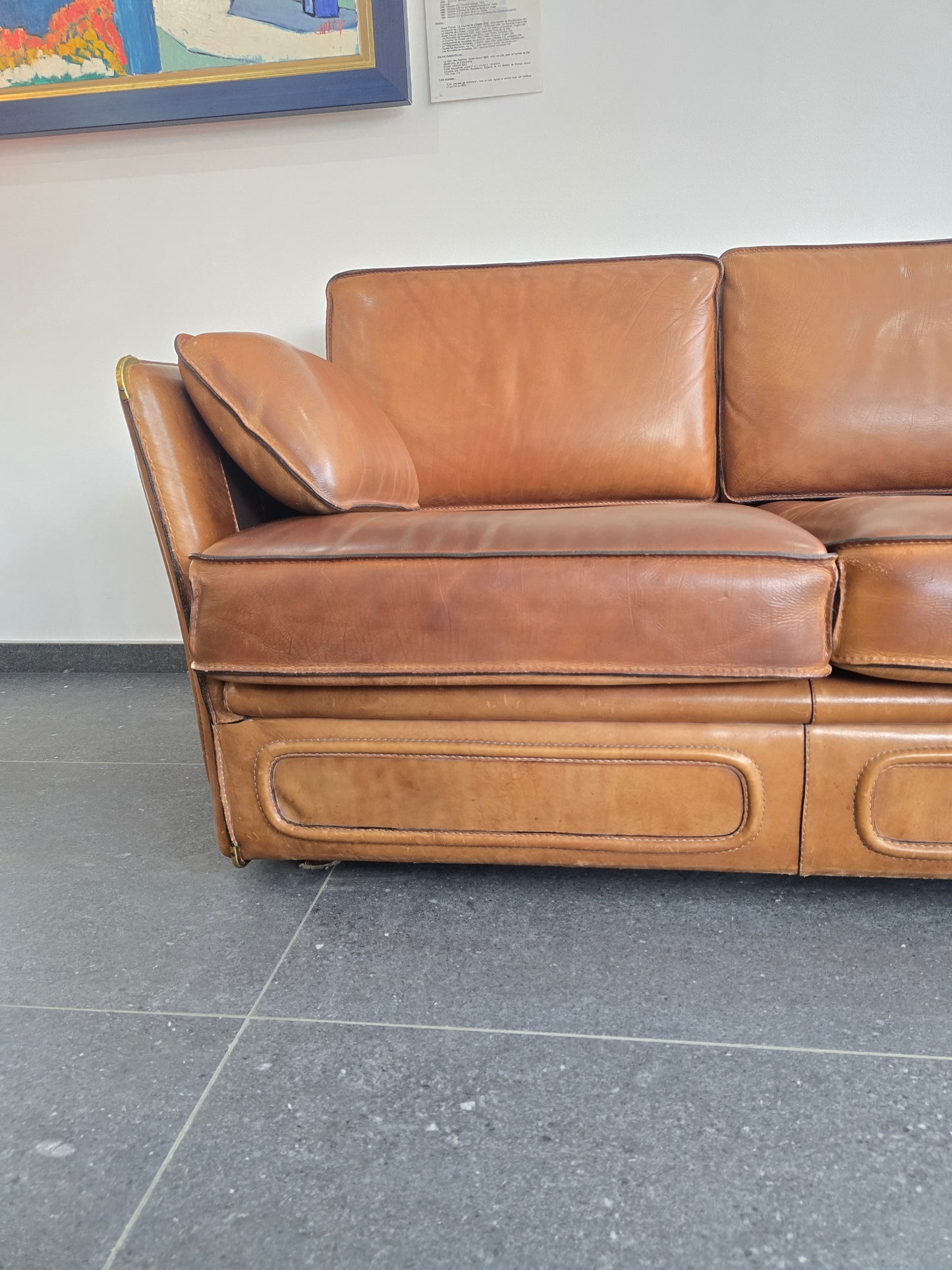 Salon Roche Bobois vintage années 80 – Cuir de buffle cognac – 2 canapés + pouf