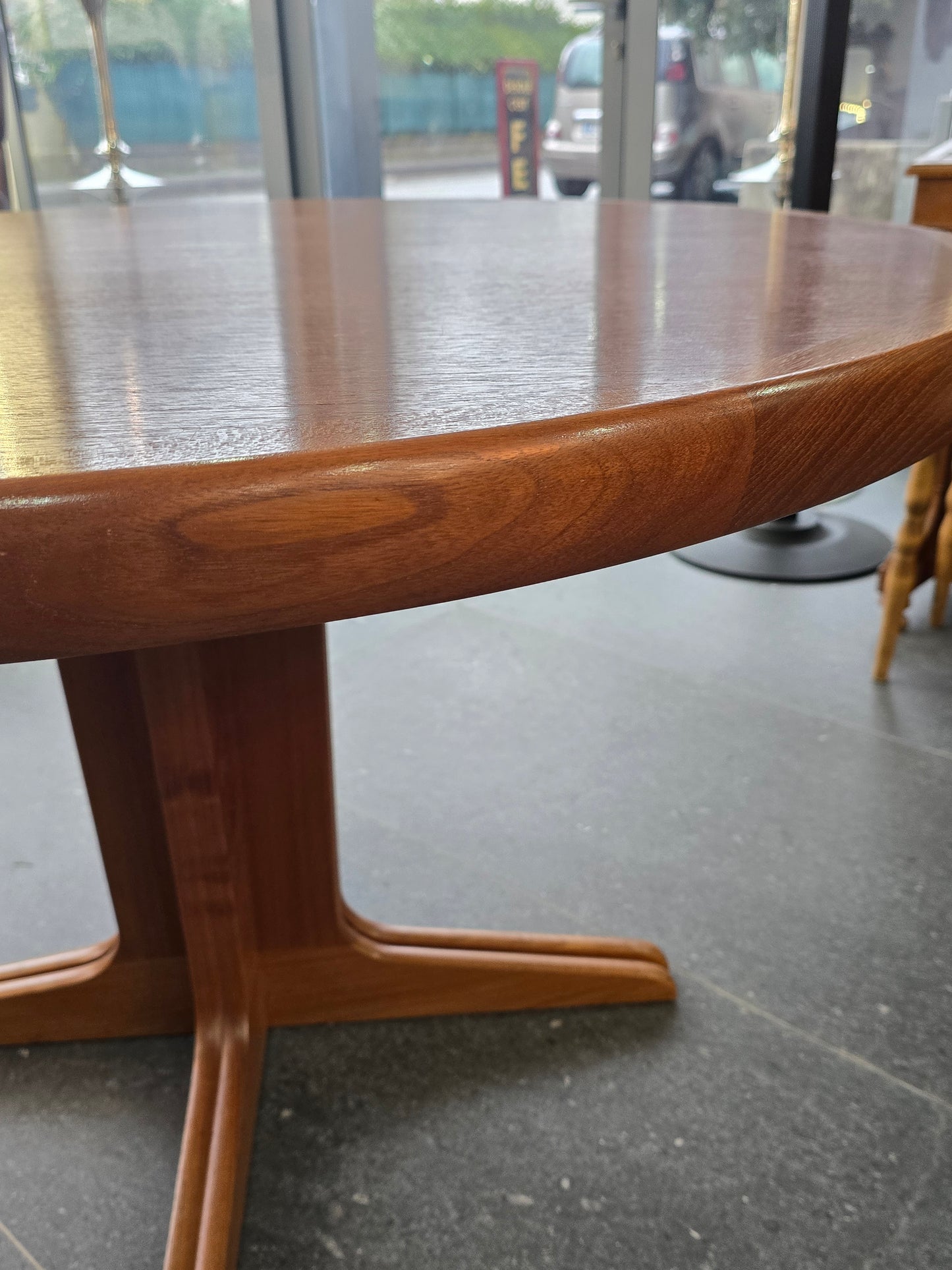 Table ronde extensible en teck – Design scandinave vintage – Ø120 cm + 2 rallonges