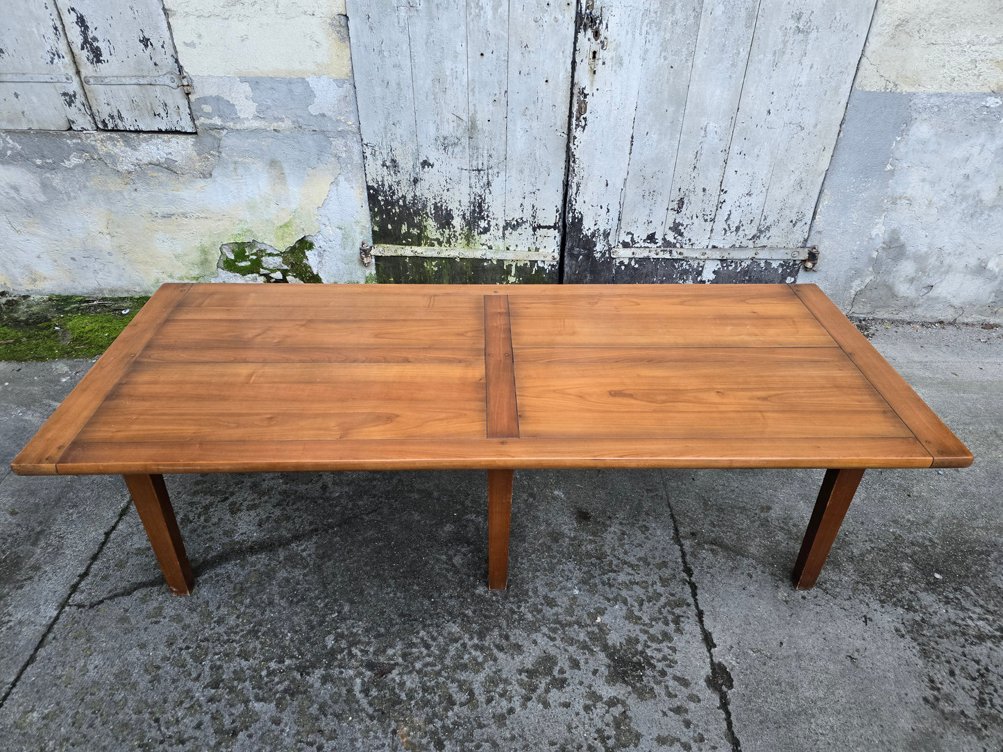 Grande table de salle a manger en bois massif- 2m50