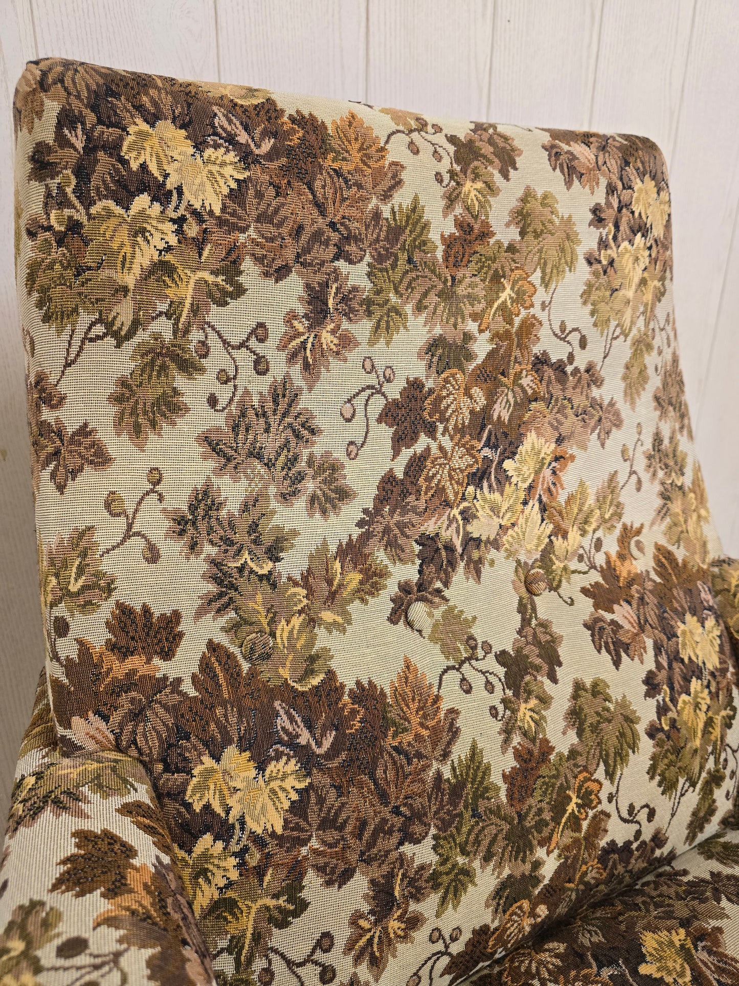 Paire de fauteuils Mid-Century Design – Piètement compas métal & tapisserie jacquard – Années 1960