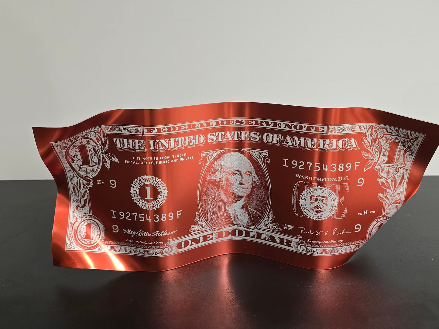 One dollar rouge/noir -Karl lagasse 11/14