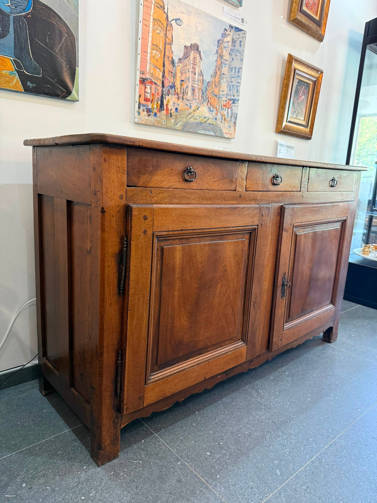Buffet ancien XIXe siècle en noyer – 3 tiroirs