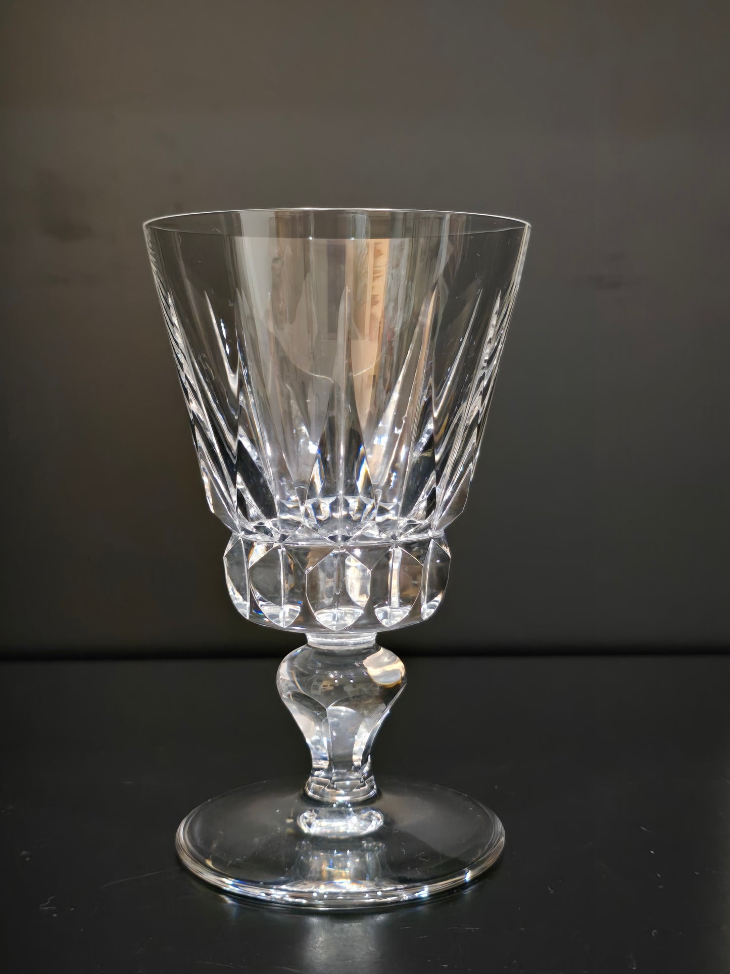 12 verres à eau Saint-Louis modèle Guernesey en cristal taillé