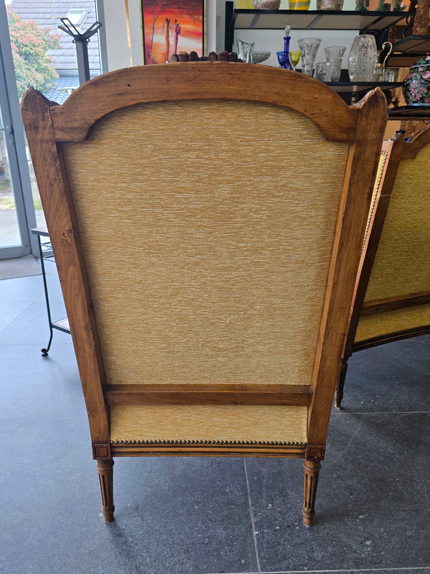 fauteuils bergères Louis XVI – paire dépareillées – XIXe / début XXe
