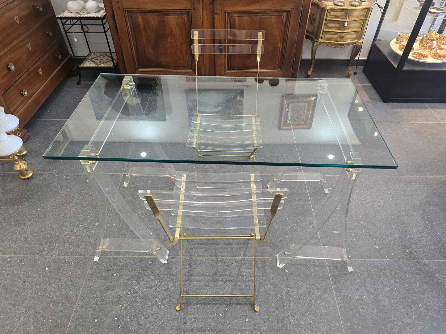Marais International – Table & 2 chaises « Les Invisibles de Marais »