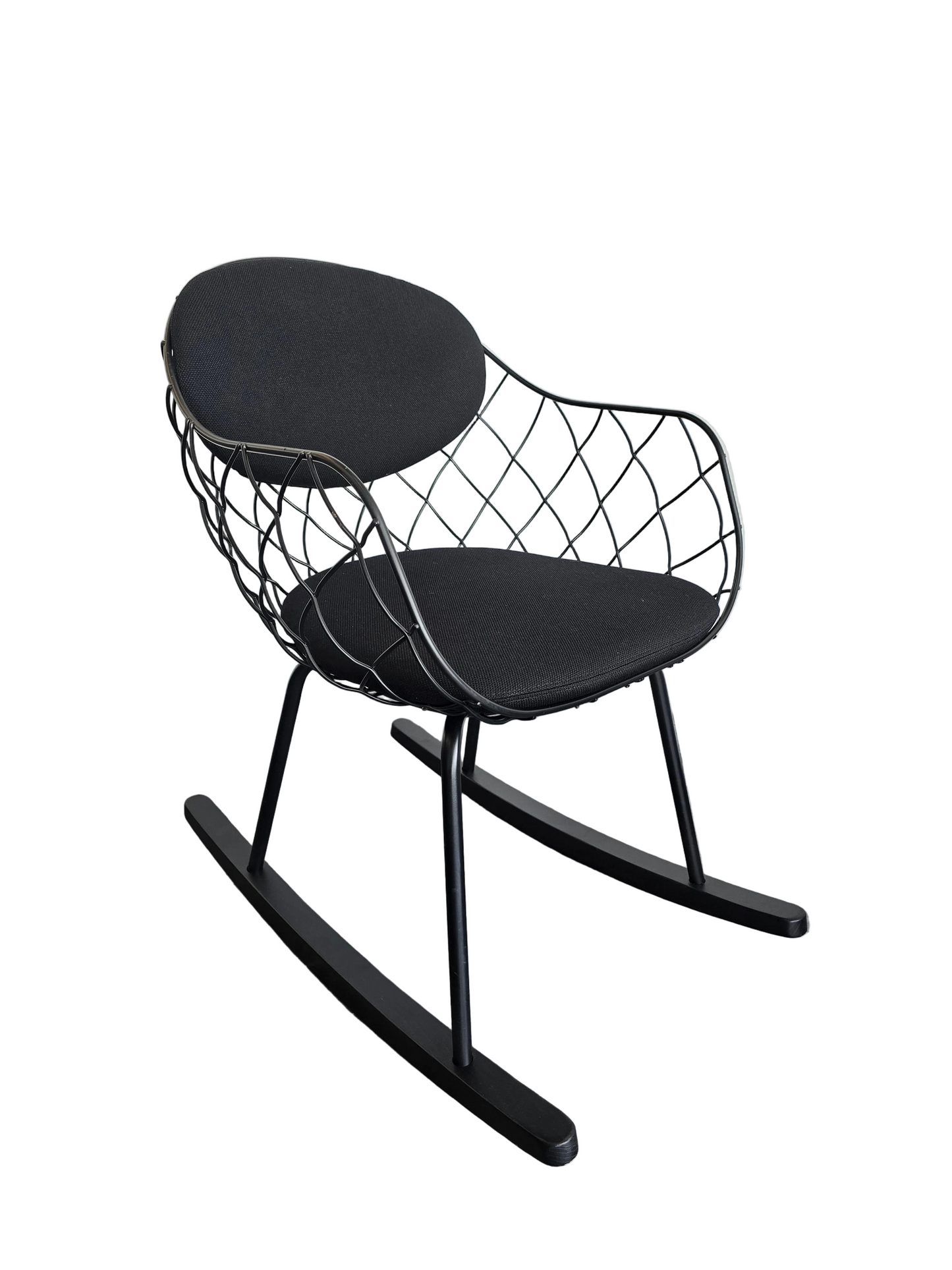 Fauteuil à bascule design Piña – Jaime Hayon pour Magis – Made in Italy