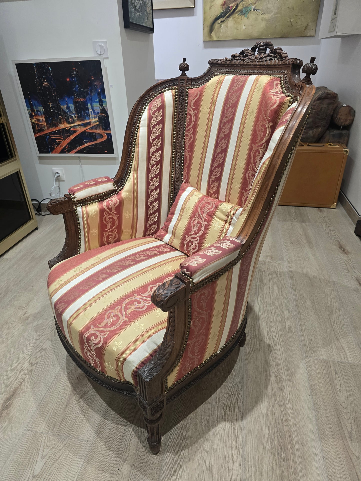 Fauteuil bergère a haut dossier style louis XVI