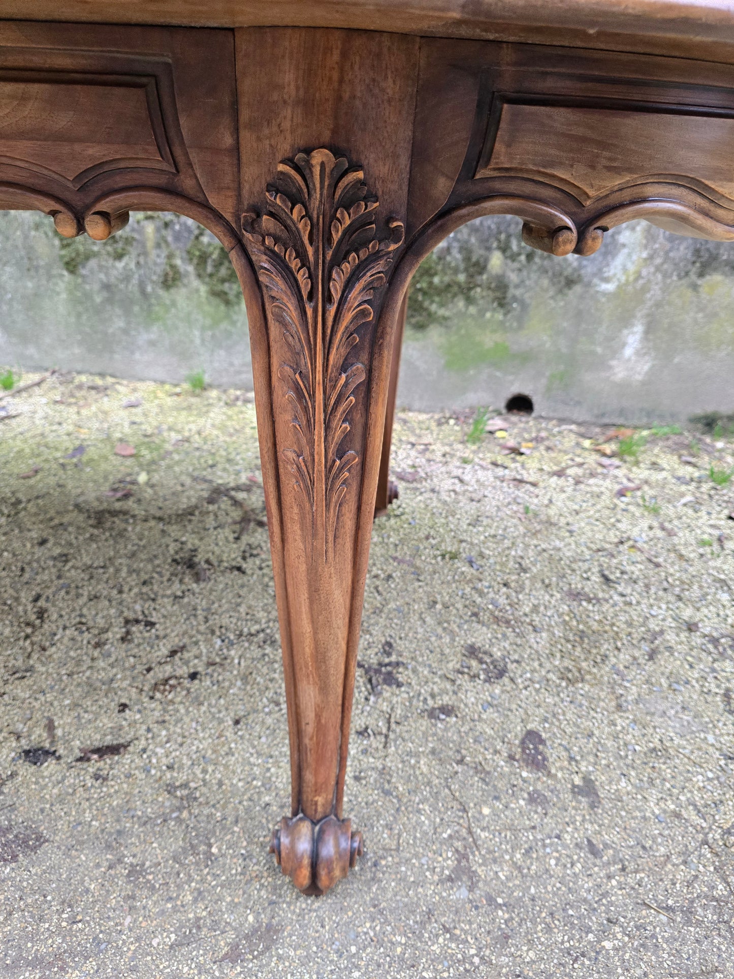Table de salle à manger extensible – Style Louis XV – Plateau marqueté 1m80 - 3m30