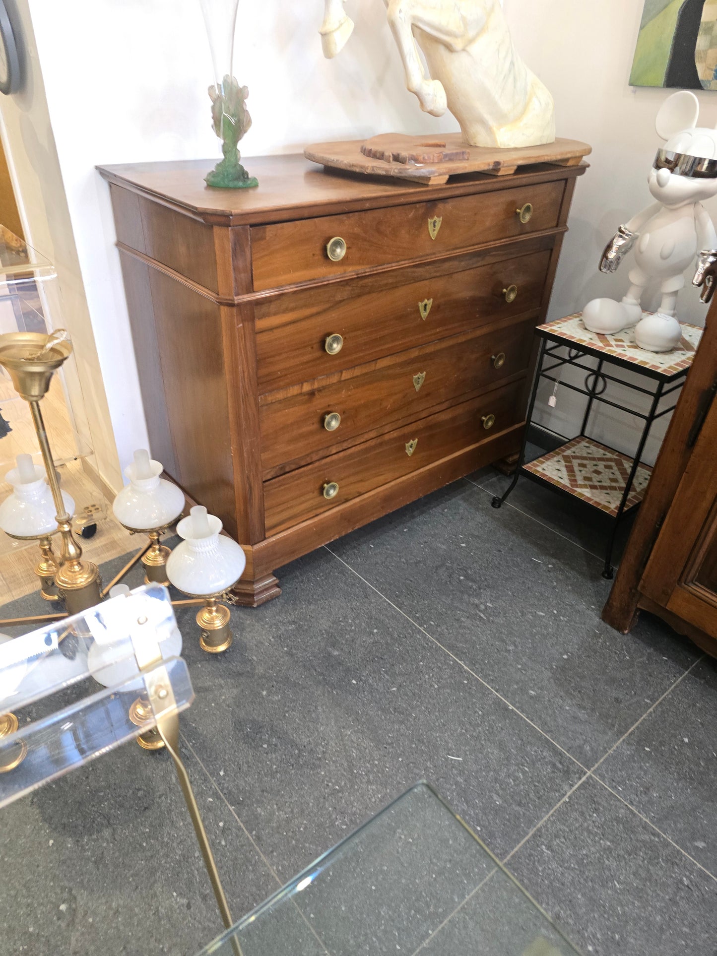 Commode vintage