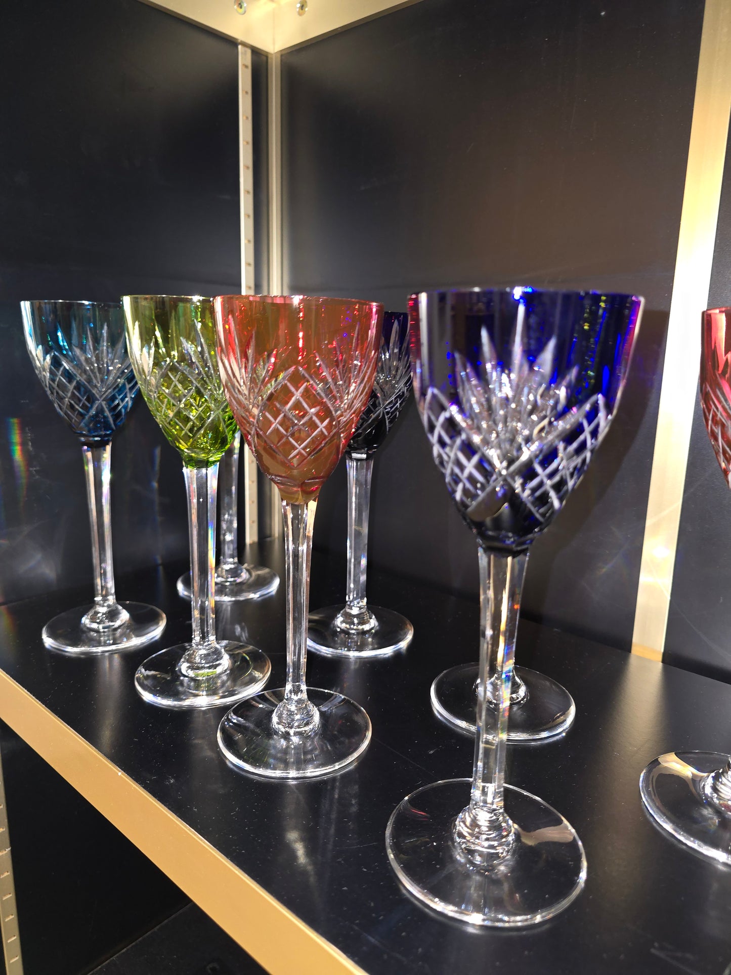 12 coupes / verres colorés Saint-Louis modèle Chantilly