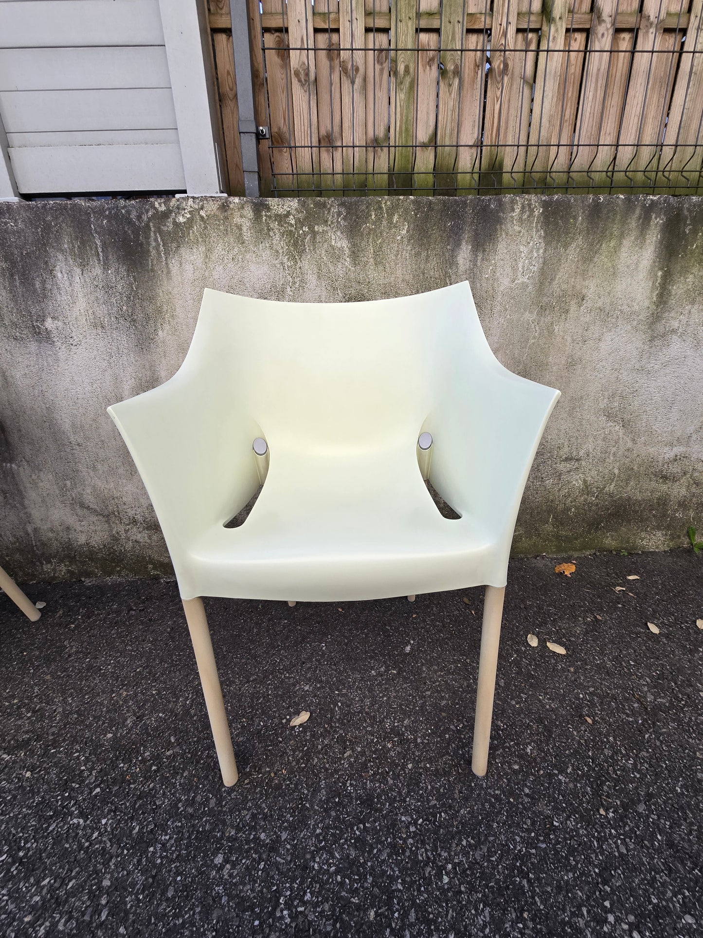 6 fauteuils DR. NO by Philippe Starck pour Kartell – design italien empilable