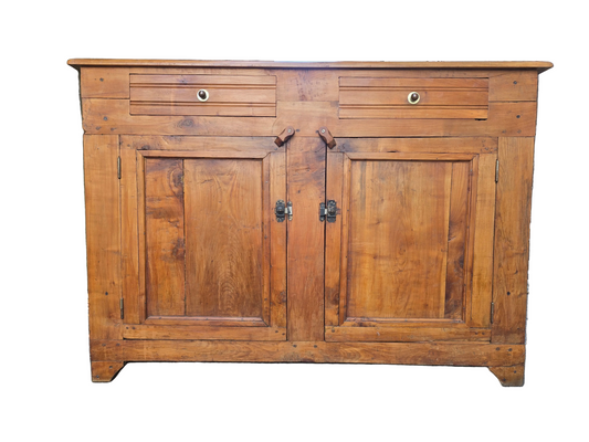 Buffet ancien de ferme en cerisier massif – style campagne rustique