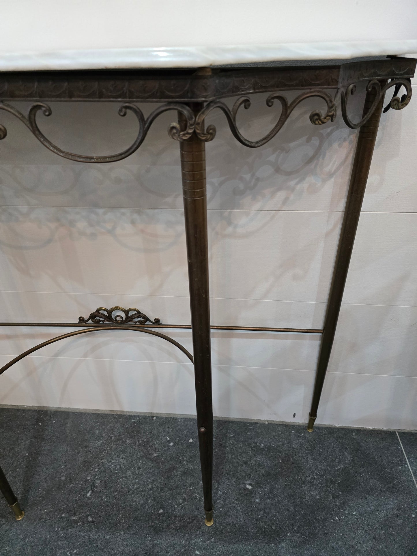 Console en fer forgé et plateau marbre – Style Art Déco / Néoclassique