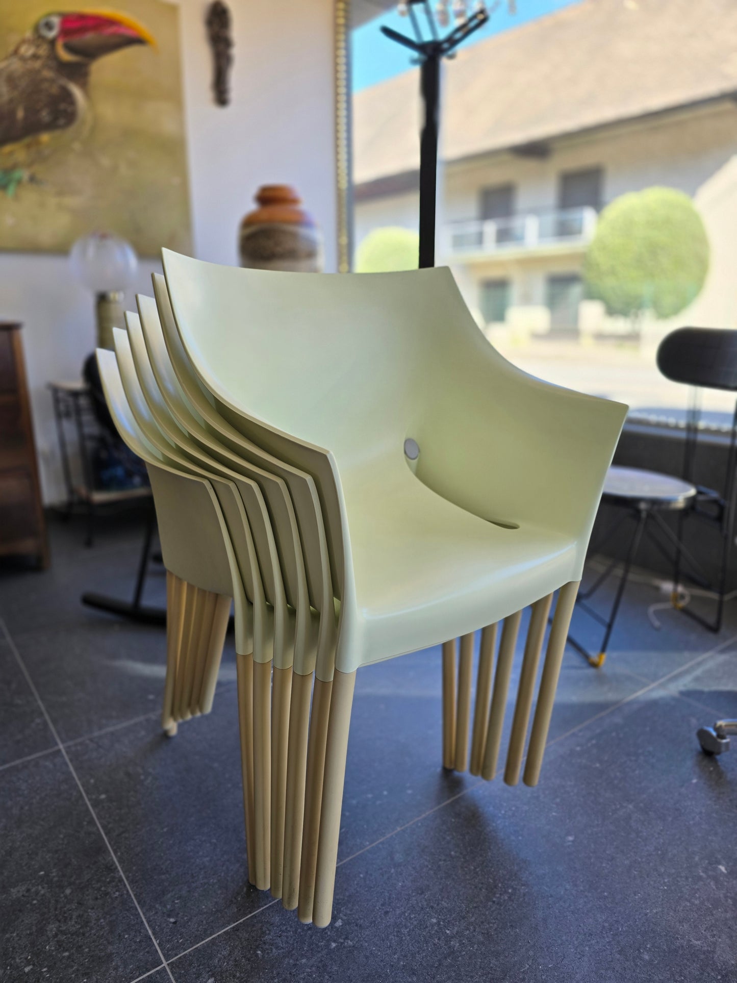 6 fauteuils DR. NO by Philippe Starck pour Kartell – design italien empilable