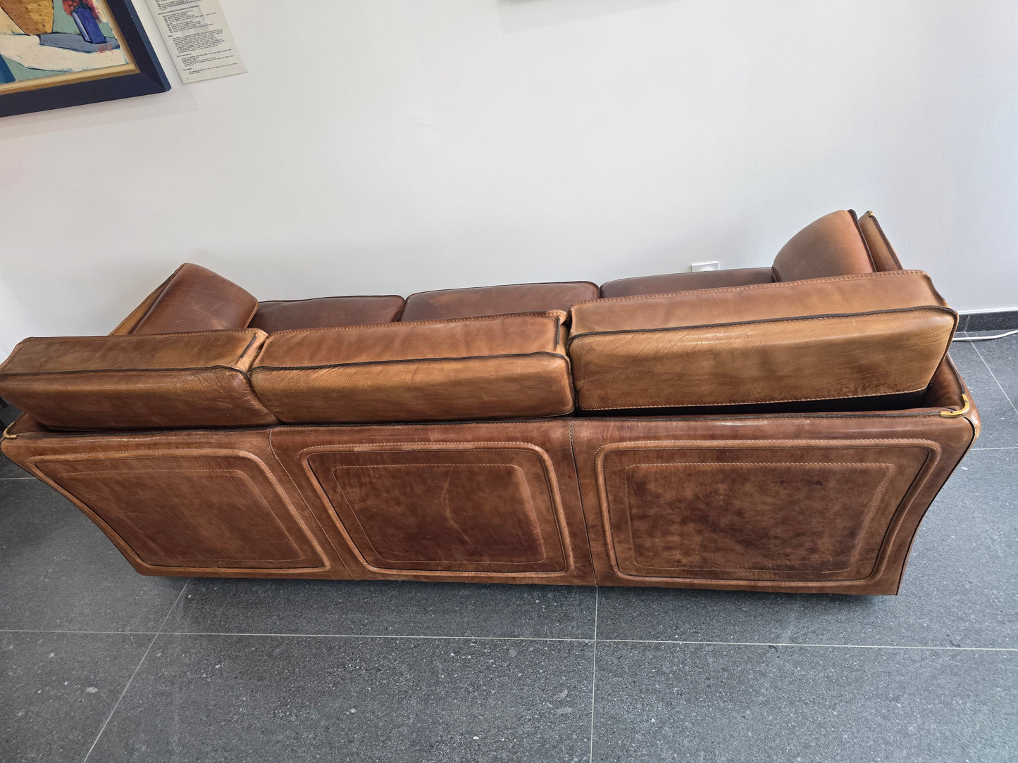 Salon Roche Bobois vintage années 80 – Cuir de buffle cognac – 2 canapés + pouf